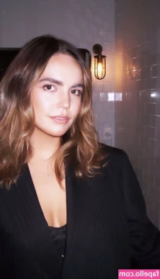 Bailee Madison [ bailee-madison ] - feeling supple in satin 🤍