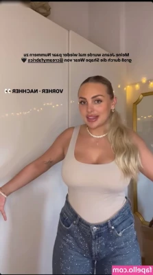 Michelle Daniaux [ michelle-daniaux ] - Raise your pussy  it s the weekend