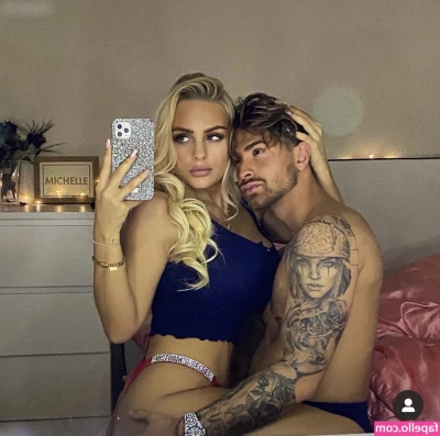 Michelle Daniaux [ michelle-daniaux ] - Damn my ass looks GRRREEEAAAATTTTT