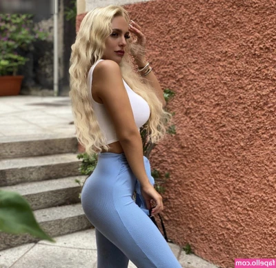 Michelle Daniaux [ michelle-daniaux ] - I love it so much when you write to me baby  I m here  and you