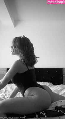 Call_me_em [ call-me-em ] - We got something we want to show you! @amiamileyxxx