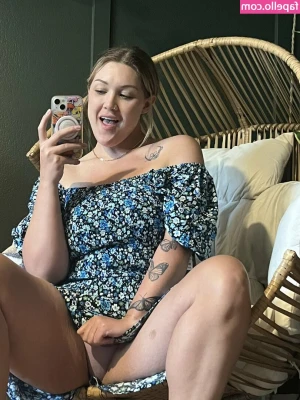 Allieluna - your baddest habit