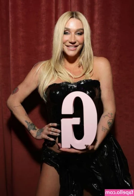 Kesha - Come and get me  We can stay and play in bed for a while  Can you
