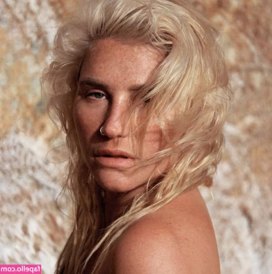 Kesha - Would you put me in detention? 😝