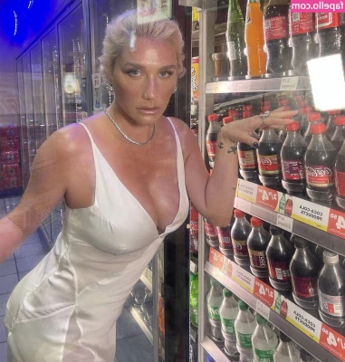 Kesha - la noche no es menos maravillosa que el día    en las noches las