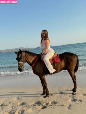 Colleen Sheehan [ colleen-sheehan-59 ] - Come get unready with me. 😉 what do you wanna do to me?