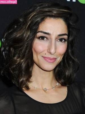 Necar Zadegan [ necar-zadegan ] - Do as I say you bad girl!