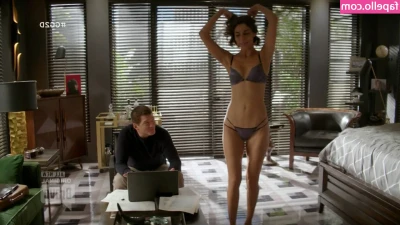Necar Zadegan [ necar-zadegan ] - Decided to play in a (small) hole 🕳️ in my shorts… Full video