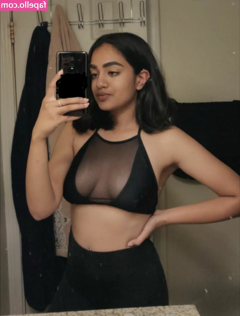 Komal3341 - Oops- 🥵