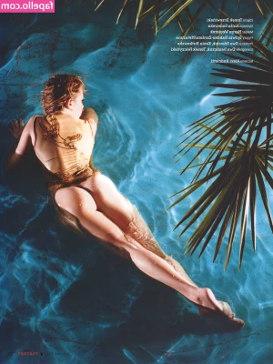 Karolina Borkowska [ karolina-borkowska ] - A beautiful face with a sexy body is a dime a dozen in showbiz. Your