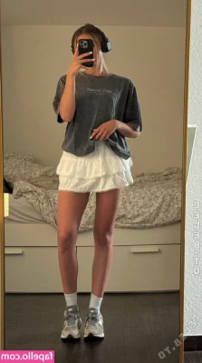 Janaa Bec [ janaa-bec ] - “A great figure or physique is nice, but it’s self-confidence