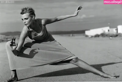 Nadja Auermann [ nadja-auermann ] - Good morning Naughtys!!! Xx