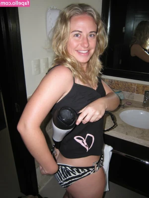 Christa Levine [ christa-levine ] - So yesterday I jerked off and edged for hours. Also did a cam show