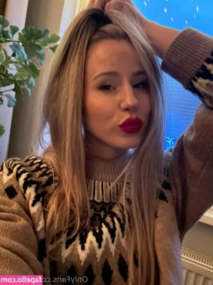 Hayleex - Denied  Horny  Frustrated   amp  Weak
