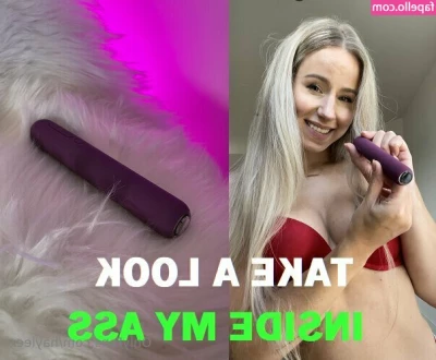 Hayleex - Beg. Beg for a place under my ass. Give me your world and wait for