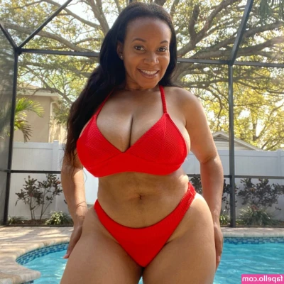 _mskaydee [ mskaydee ] - does this turn u on daddy?