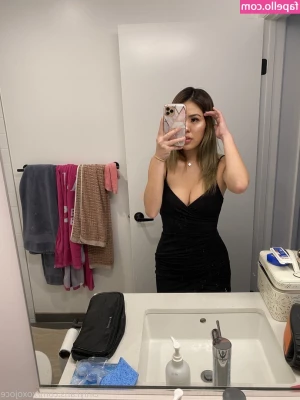Xoxojoce - FLASHBACK    I m available to chat right now part 1