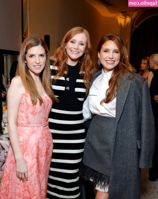 Anna Kendrick [ anna-kendrick ] - Chubby pretzel is about to be your favorite snack