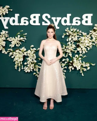Anna Kendrick [ anna-kendrick ] - how would you make me cum? comment or DM... i'd love to hear ;)