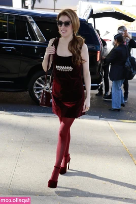 Anna Kendrick [ anna-kendrick ] - Happy Hump Day! 🍑 Tell me what you got planned for the weekend? DM