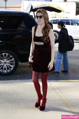 Anna Kendrick [ anna-kendrick ] - This is definitely the wettest video you will see today
