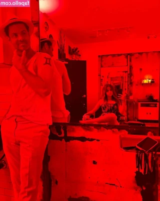 Anna Kendrick [ anna-kendrick ] - Good morning ! Next 5 persons sending me a €50 (in euro only) Agent