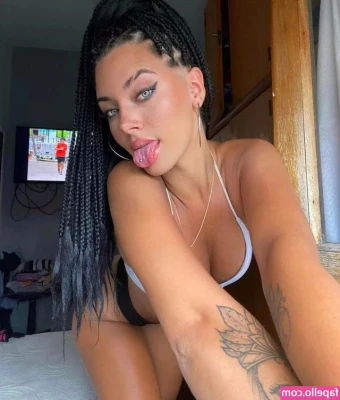Violetmoonsxo - goodnight from me n this huge dildo hehe 🙈 dream about me ✨