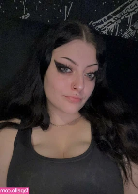 BettyBlack_xo [ bettyblack-xo ] - 🔥 Amazing Night 🔥  🎃(9) Days away for my Epic Halloween