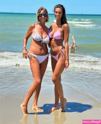 Claudia Magnabosco [ claudia-magnabosco ] - Piedini