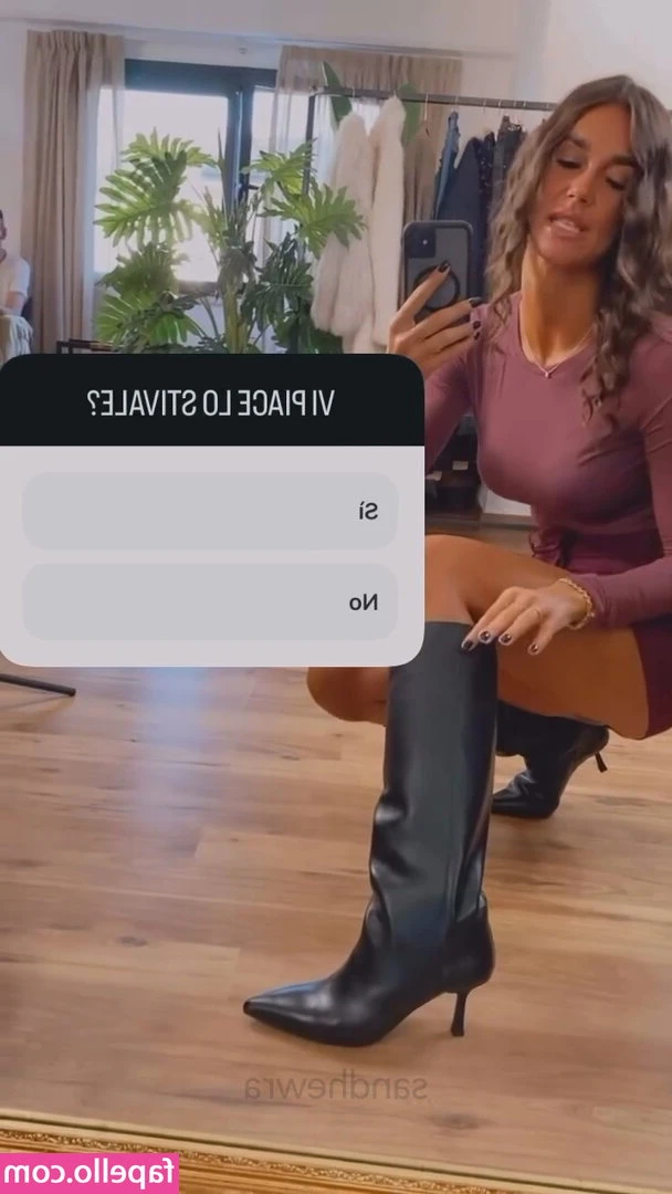 Claudia Magnabosco [ claudia-magnabosco ] - Should replicate this video but with a 💨? Dm if your interested