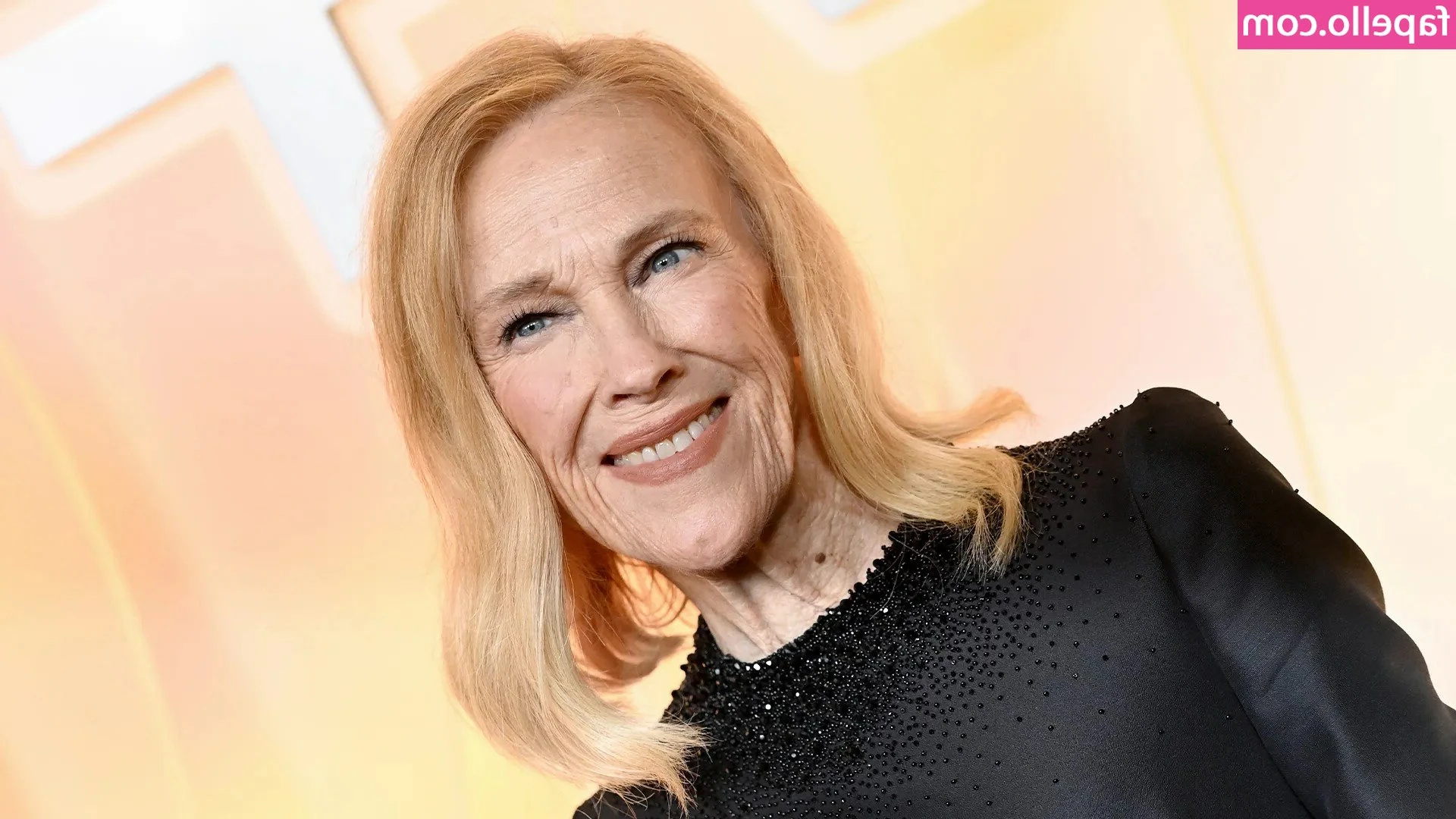 Catherine Ohara [ catherine-ohara ] - Who's coming on a holiday with me? :P