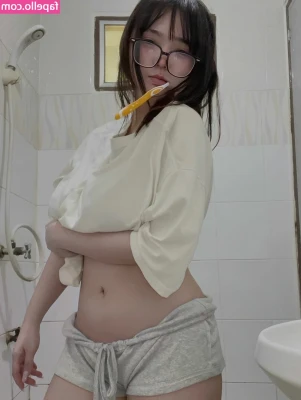 rindx_3 [ rindx-3 ] - Good morning, my dear horny gems! ☀️☕️💋 . .  Today is a
