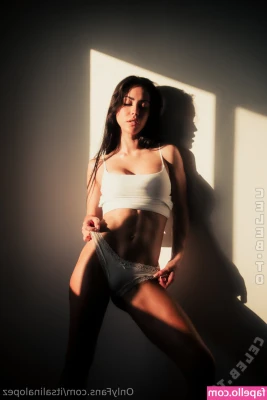 Alina Lopez [ alina-lopez-65 ] - 🏆🏆🏆 a 2 min Shout Out & Signed Polaroid from me 😍 