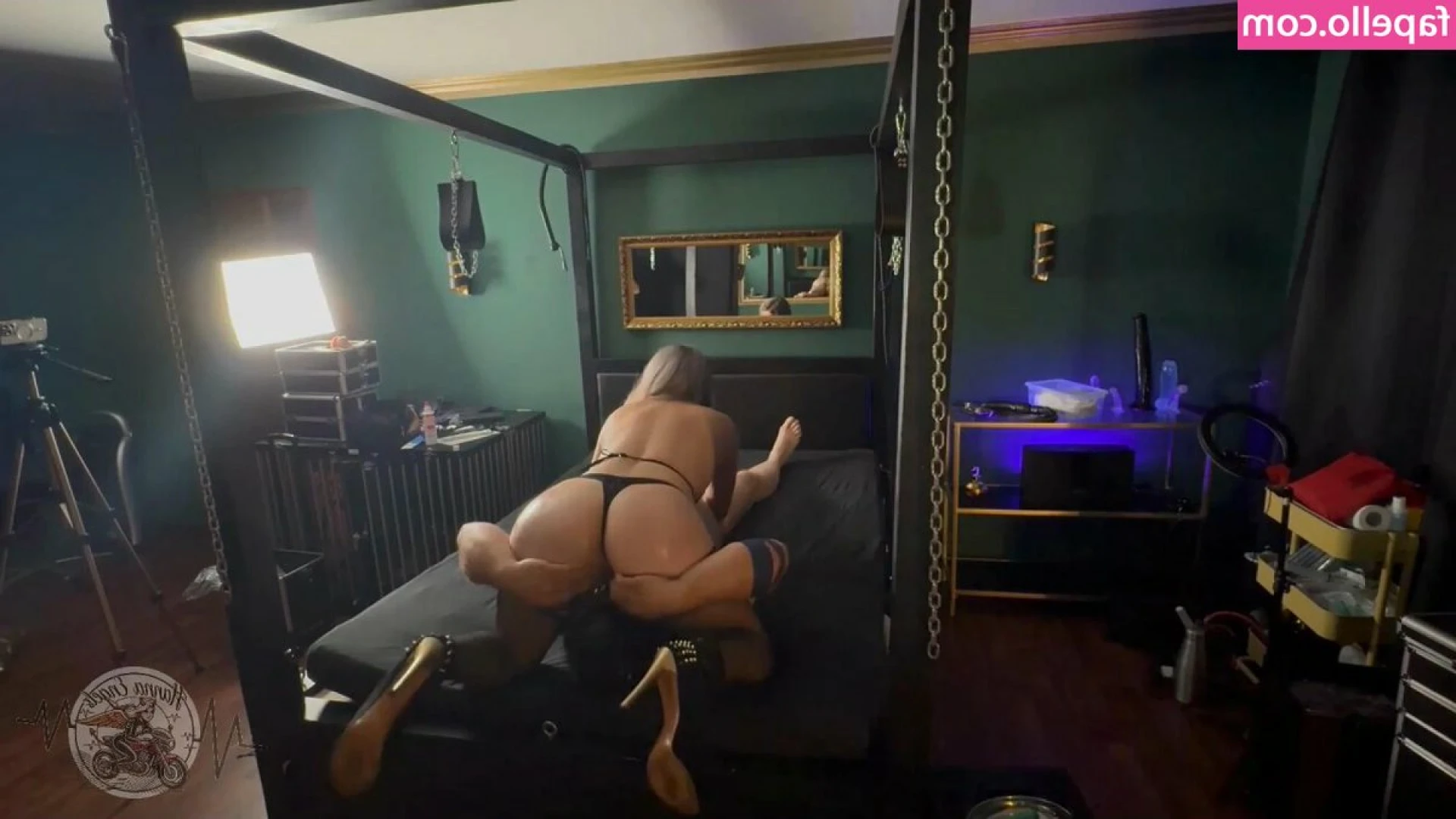 hannaengelss - Naughtiest BDSM shoot to date! OMG this was hot!