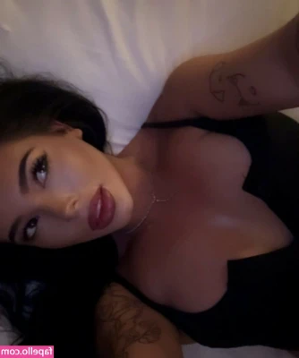 Malayala Peer [ malayala-peer ] - Classy…..nipples showing a bit