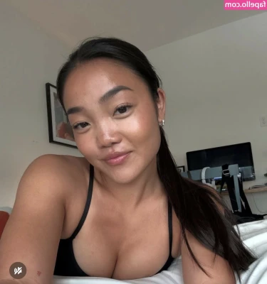 Kylie Liya [ kylie-liya ] - I offer custom videos and pics 🩷 don’t be shy! send me a message