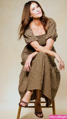 Lisa Snowdon [ lisa-snowdon ] - Weekly request poll winner: Sex Therapist [15:18] - After reviewing