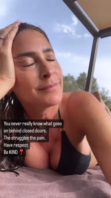 Lisa Snowdon [ lisa-snowdon ] - Hmmmm my lunch tinned mackerel in tomato sauce  Keeping healthy lol