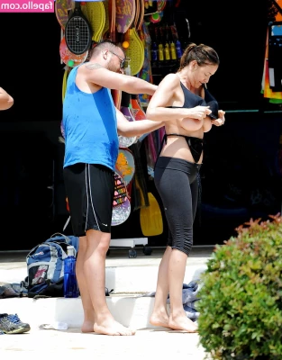 Lisa Snowdon [ lisa-snowdon ] - 2 month tittys