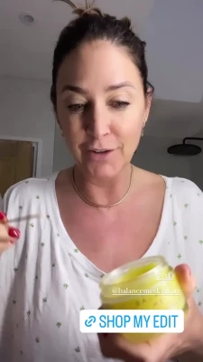 Lisa Snowdon [ lisa-snowdon ] - Your in my city now