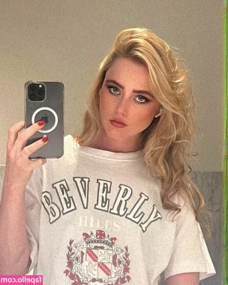 Kathryn Newton [ kathryn-newton ] - Boy/girl show won on the polls 💦💦💦  I’ll be filming the