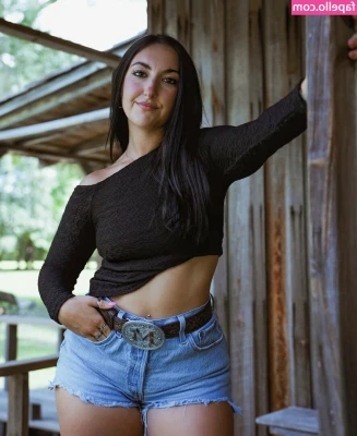 Mia Watts [ mia-watts ] - When the down and dirty gets started I don’t wanna stop! 👀😈