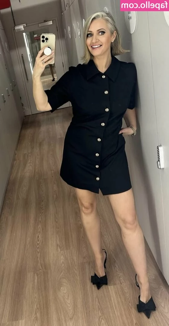 Hayley McQueen [ hayley-mcqueen ] - SHY HOUSE DREAMS