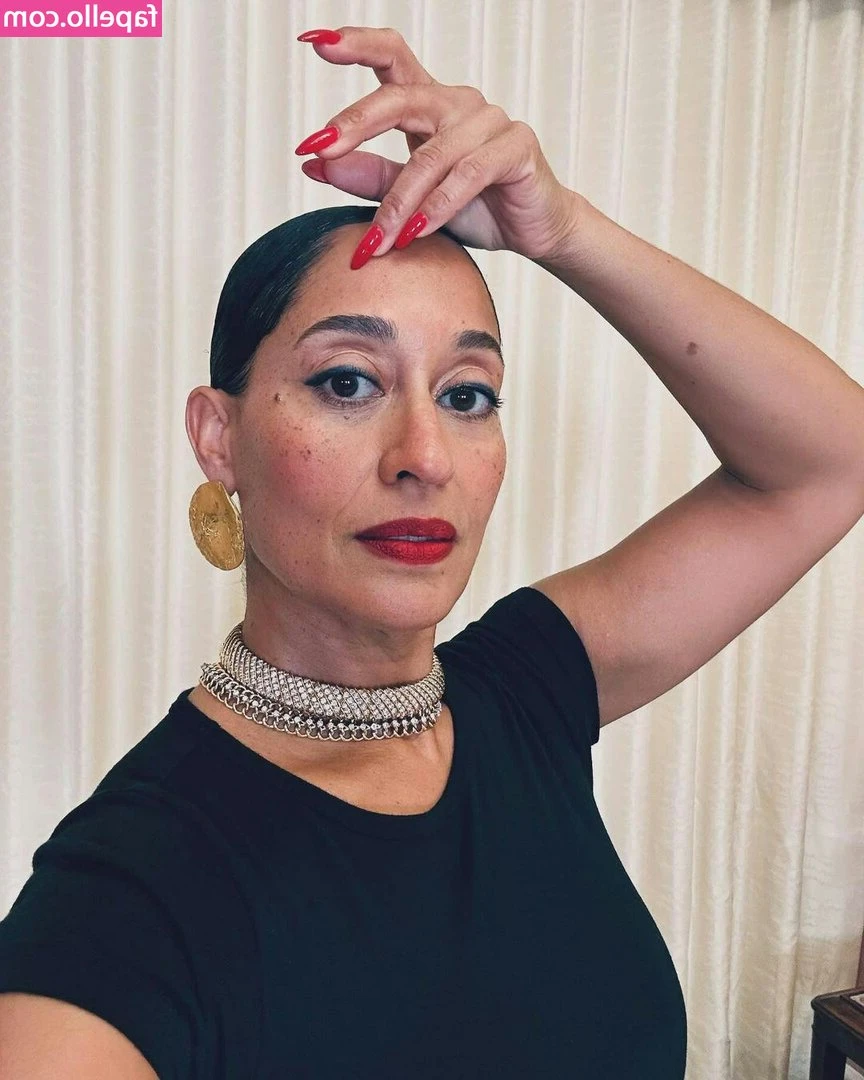 traceeellisross - legs for days