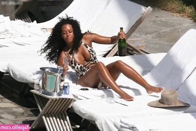 Melanie Brown [ melanie-brown ] - Still got my sneakers on but not much else