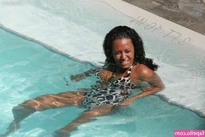 Melanie Brown [ melanie-brown ] - Would I be able to lick you if you were between them? Or would you be