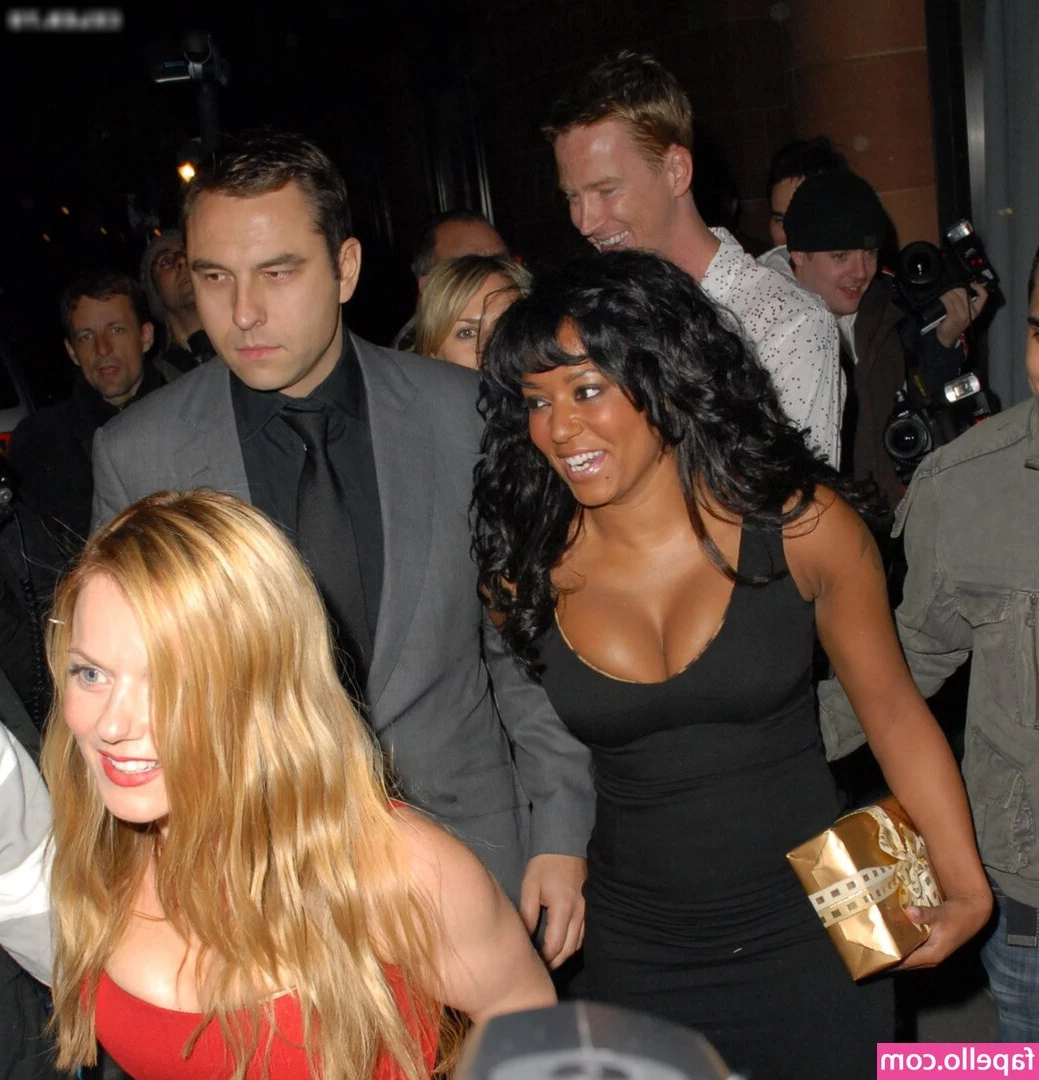 Melanie Brown [ melanie-brown ] - I decided to also post unedited pictures! So you can see them first,