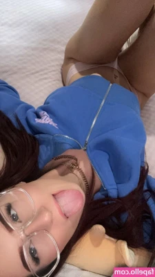 BabyBelski - Throw that ass back let me see if you can catch it💋💋💋
