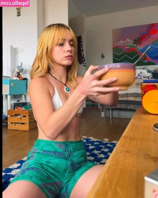 Clara Galle [ clara-galle ] - How s everybody s September going so far   Who wants to have some fun part 1