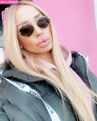 vladalalle - My favorite stills from my last video 💕🥵 I'm so cute!